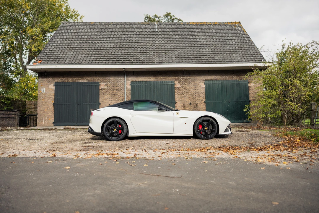 2013 Ferrari F12berlinetta - Image 11 of 31