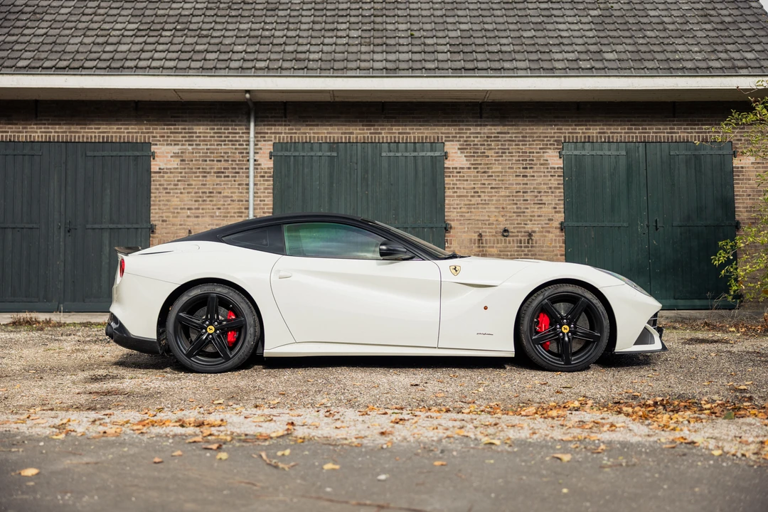 2013 Ferrari F12berlinetta - Image 6 of 31