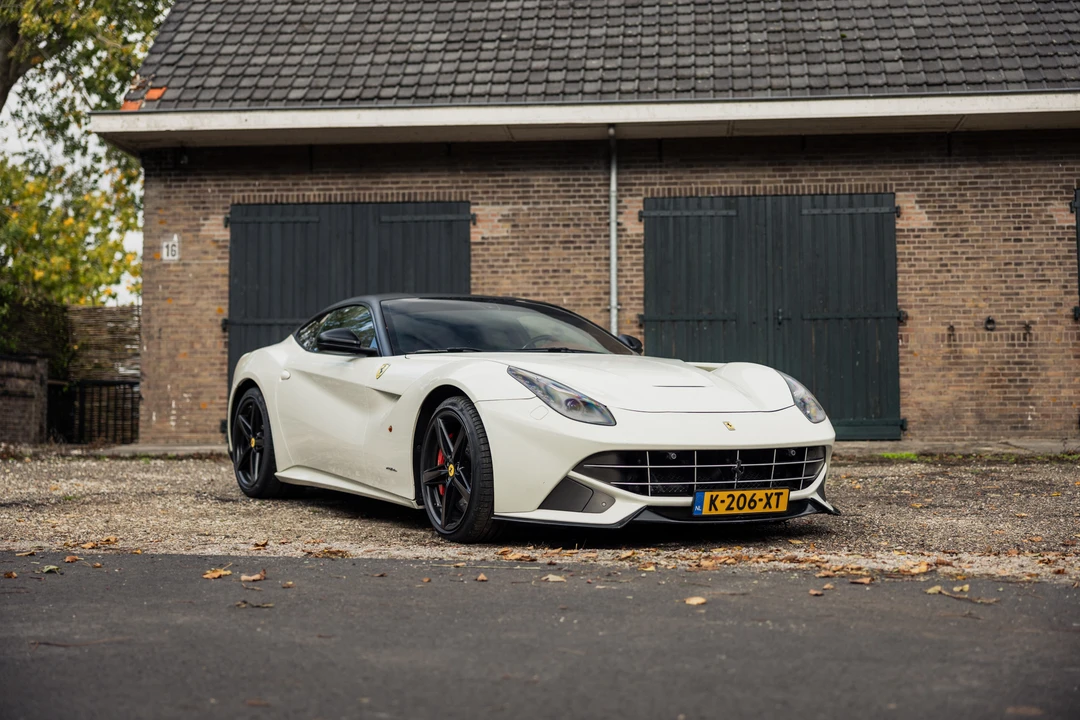 2013 Ferrari F12berlinetta - Image 7 of 31