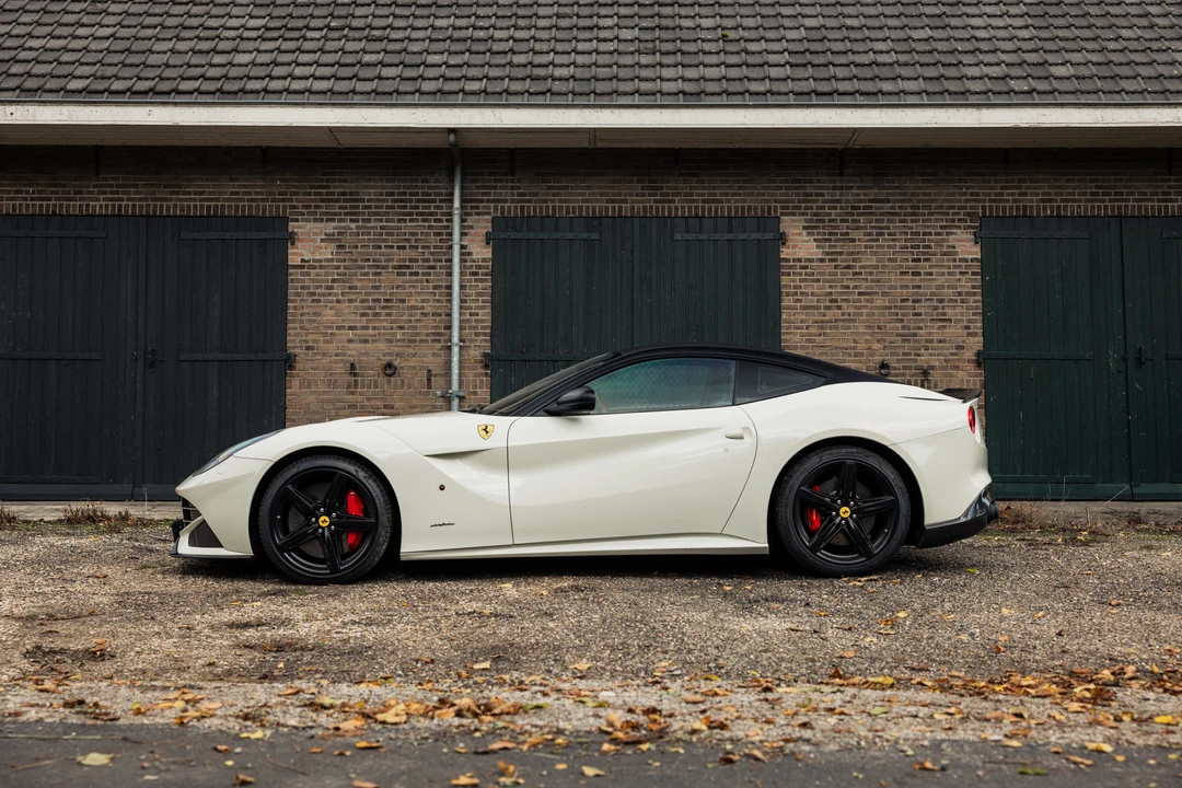 2013 Ferrari F12berlinetta - Image 4 of 31