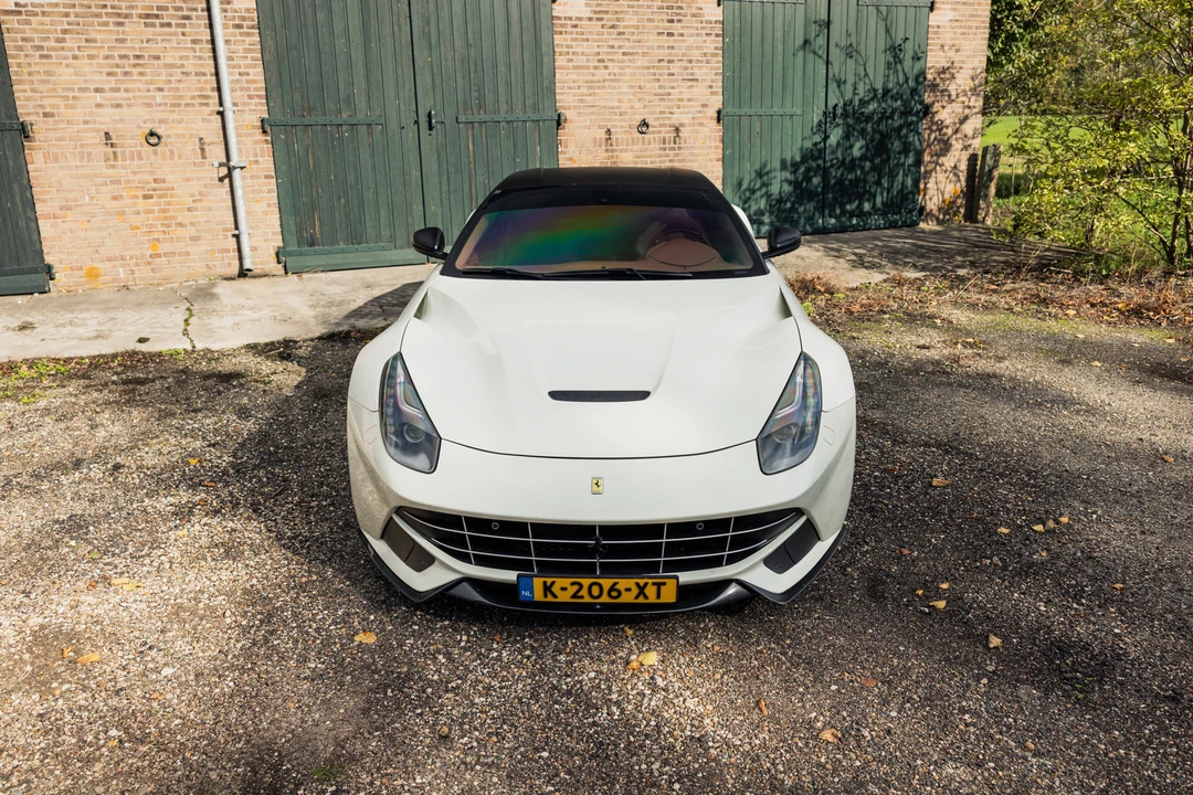 2013 Ferrari F12berlinetta - Image 8 of 31