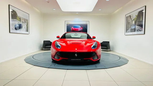 2013 Ferrari F12berlinetta