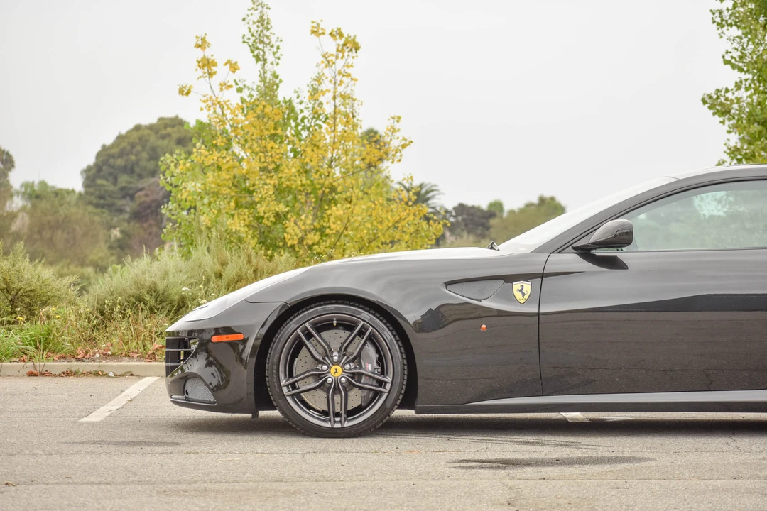 2013 Ferrari FF - Image 18 of 31