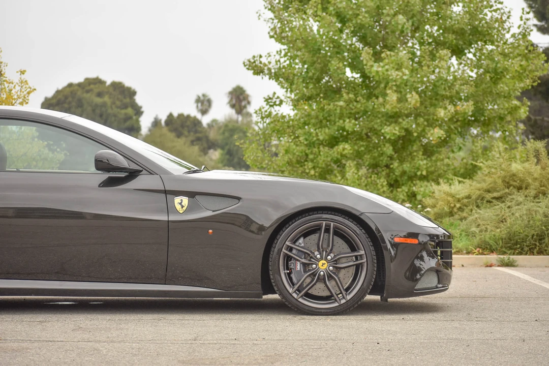 2013 Ferrari FF - Image 17 of 31