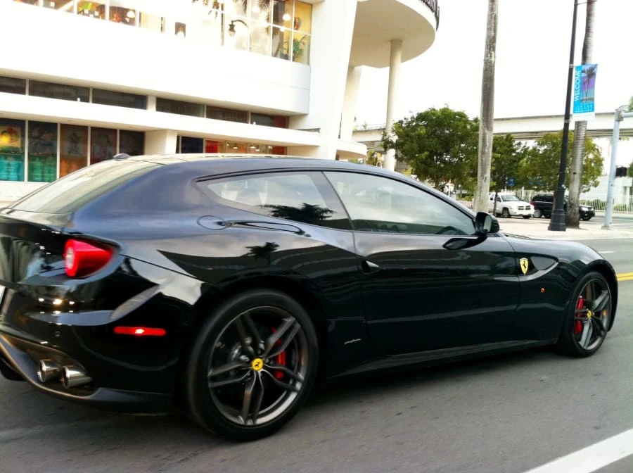 2013 Ferrari FF - Image 3 of 4