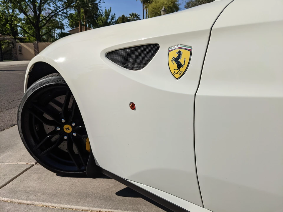 2013 Ferrari FF - Image 15 of 30