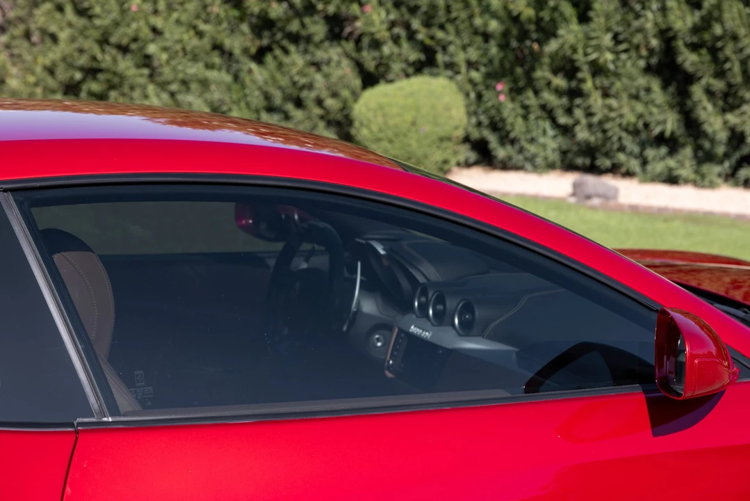 2013 Ferrari FF - Image 16 of 31