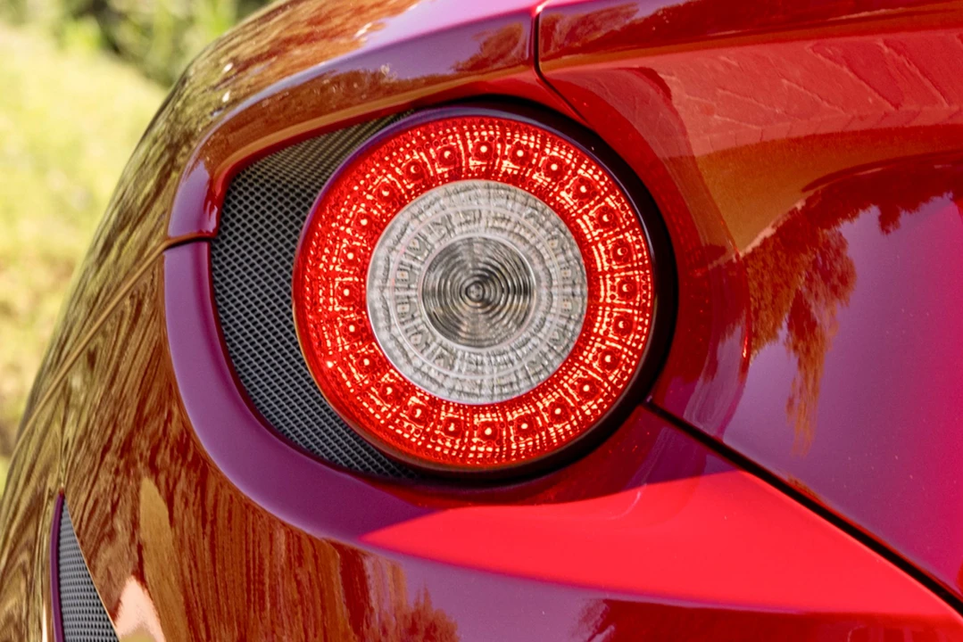 2013 Ferrari FF - Image 25 of 31