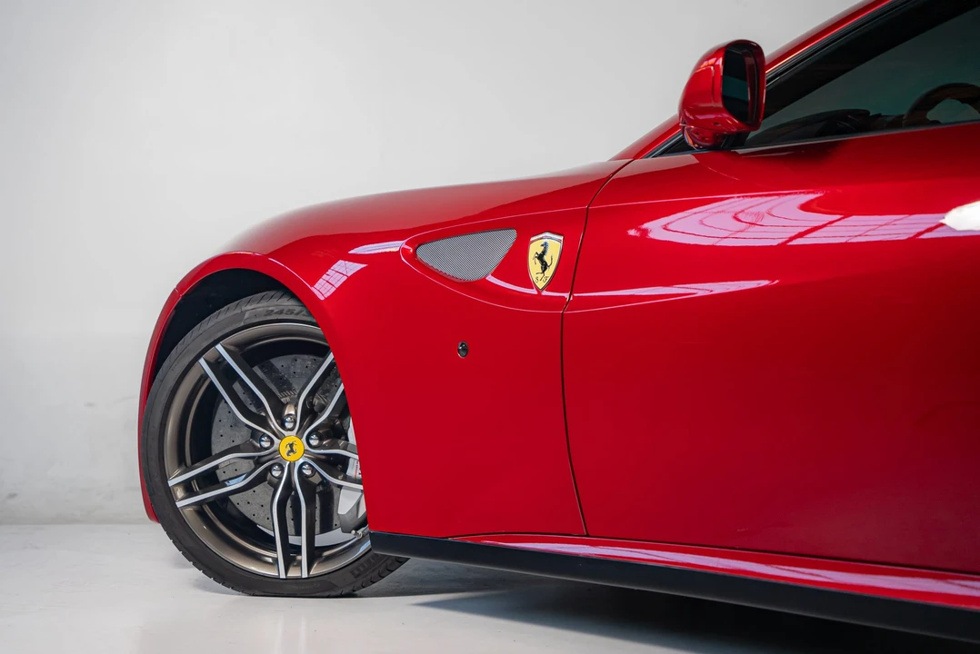 2013 Ferrari FF - Image 27 of 31