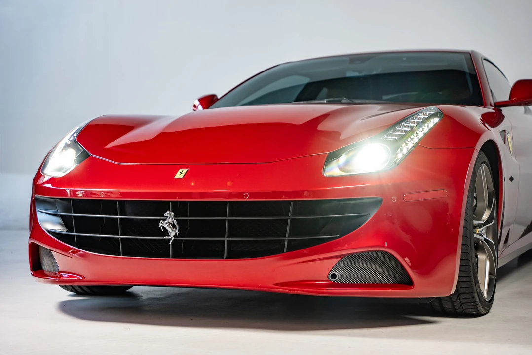 2013 Ferrari FF - Image 25 of 31