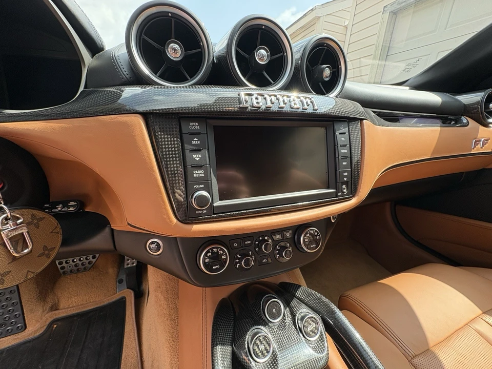 2013 Ferrari FF - Image 22 of 24