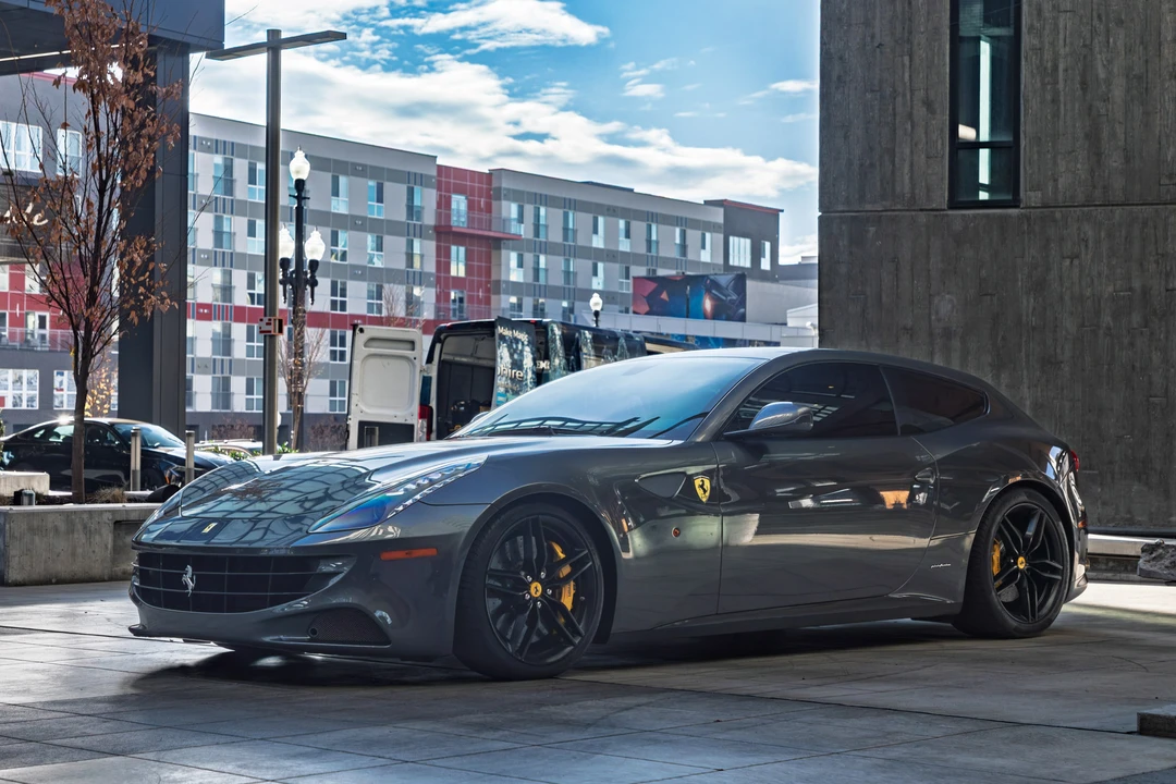 2013 Ferrari FF - Image 2 of 31