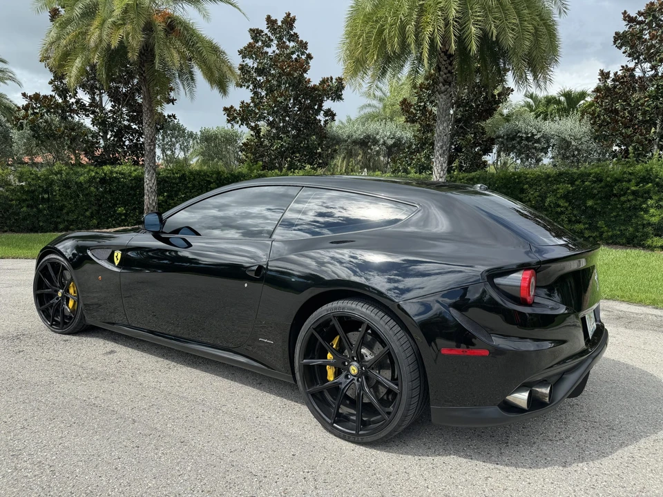 2013 Ferrari FF - Image 12 of 31