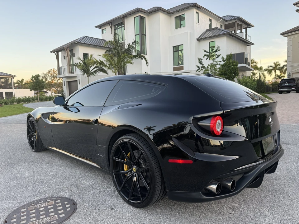 2013 Ferrari FF - Image 9 of 31