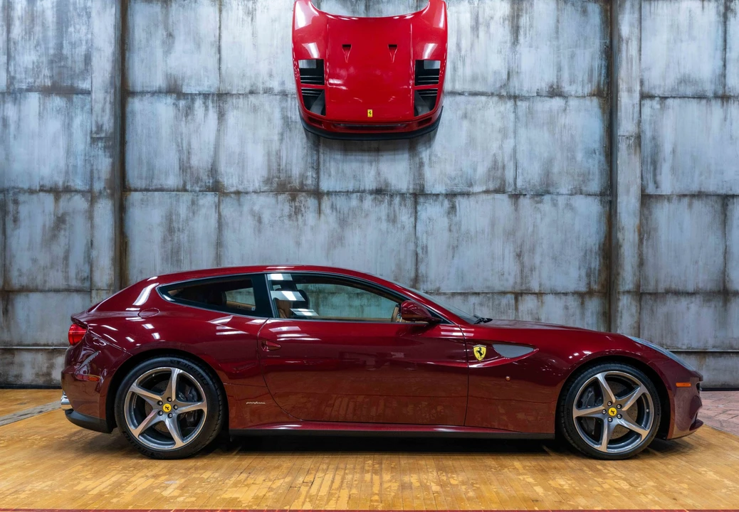 2013 Ferrari FF - Image 10 of 31