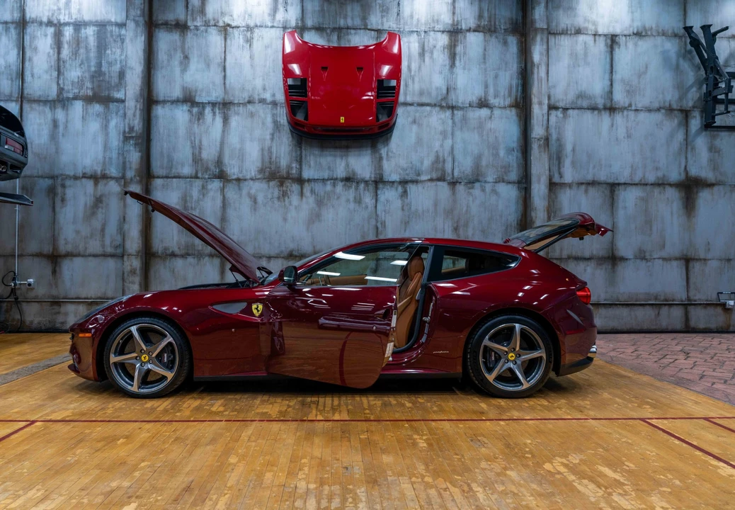 2013 Ferrari FF - Image 17 of 31
