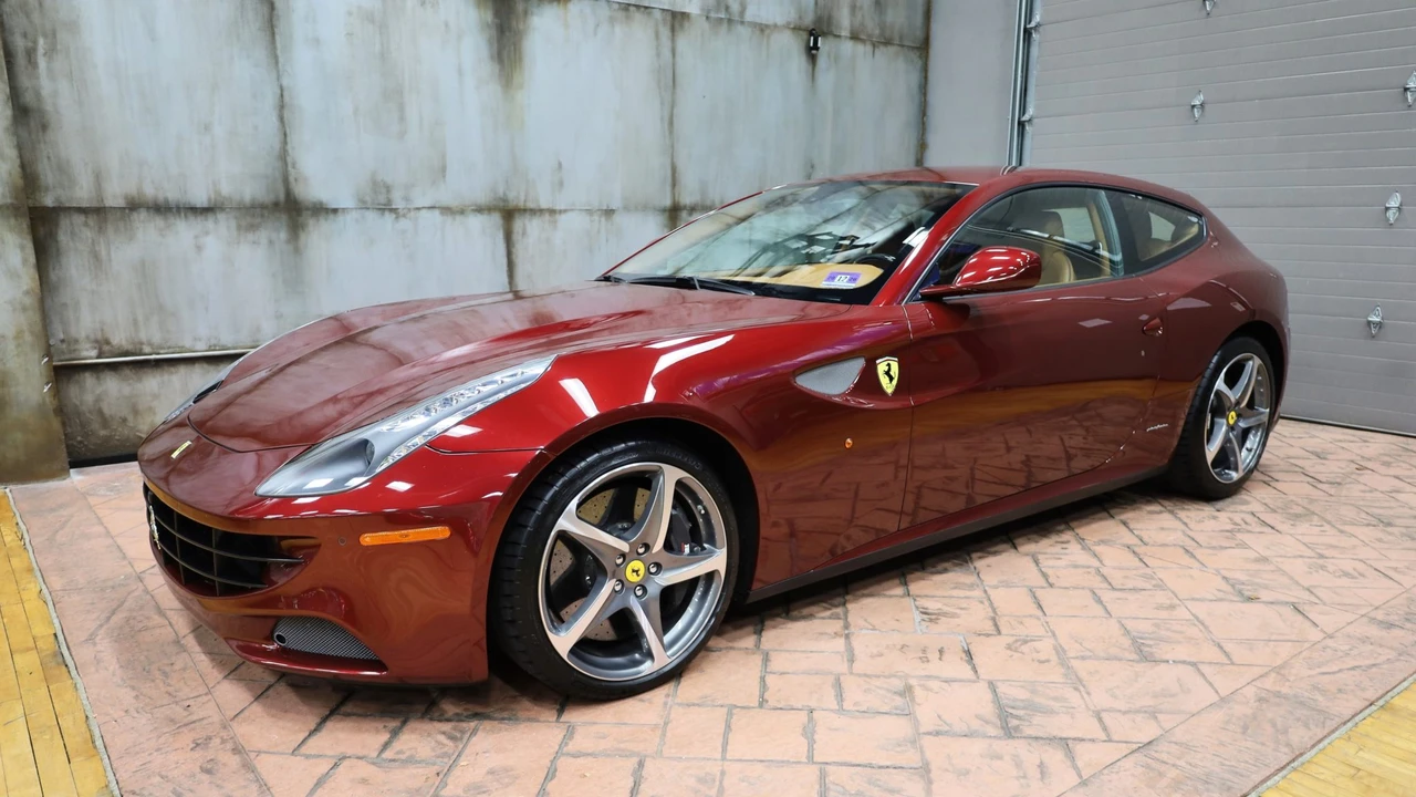 2013 Ferrari FF - Image 18 of 31