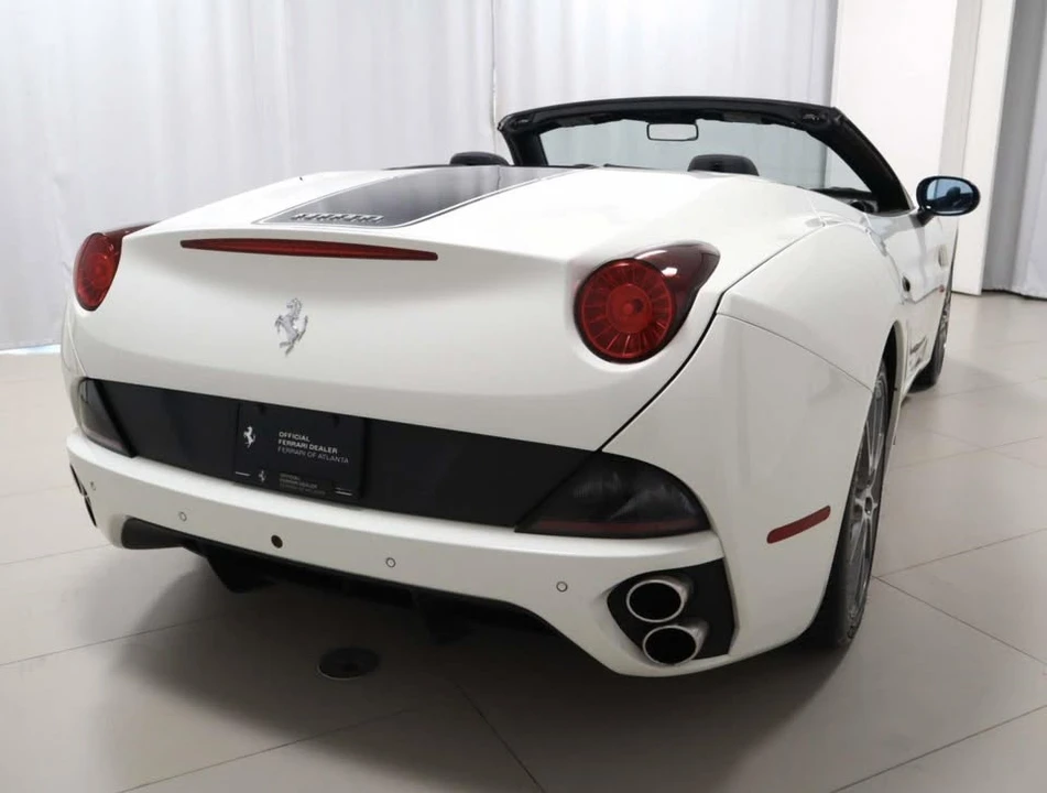 2013 Ferrari California - Image 12 of 20