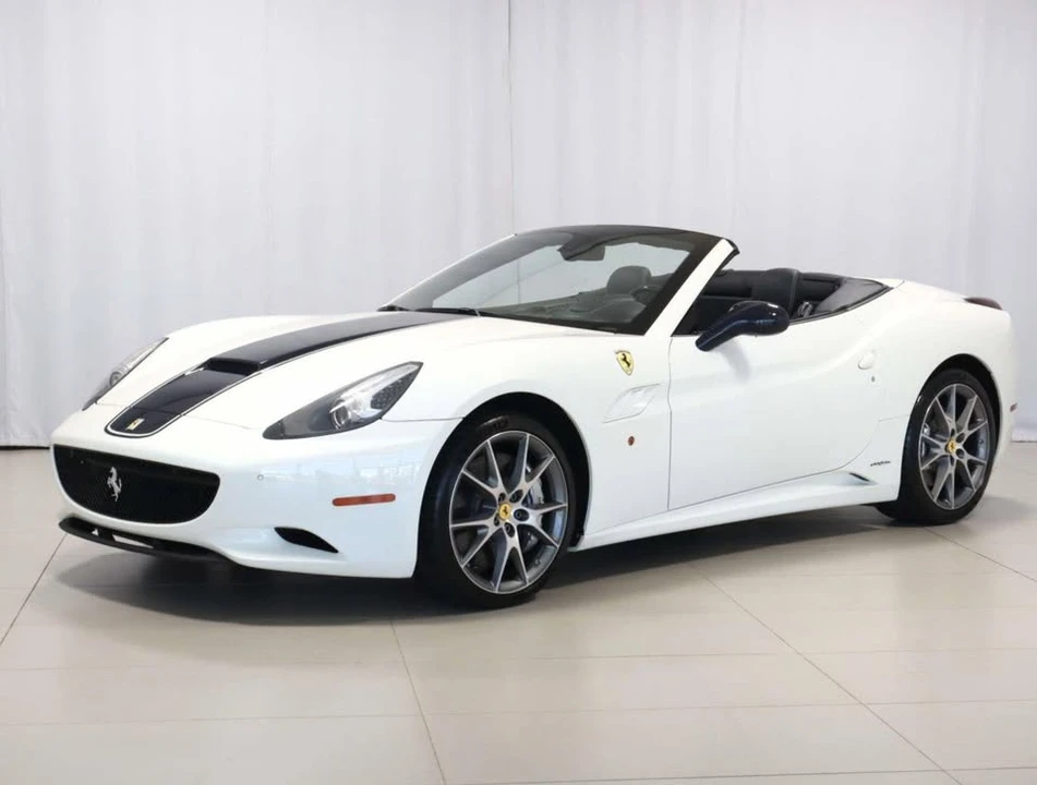 2013 Ferrari California - Image 2 of 20