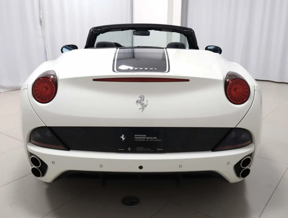 2013 Ferrari California - Image 13 of 20