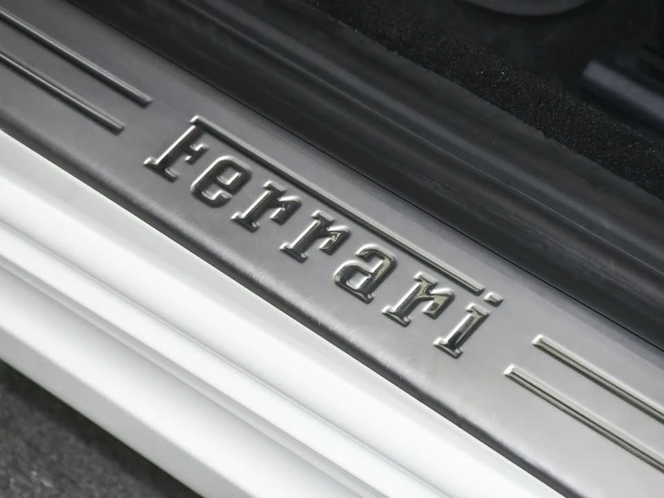 2013 Ferrari California - Image 12 of 18