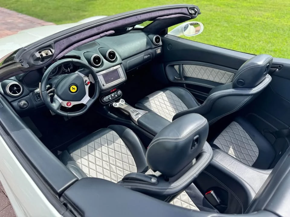 2013 Ferrari California 30 - Image 17 of 17