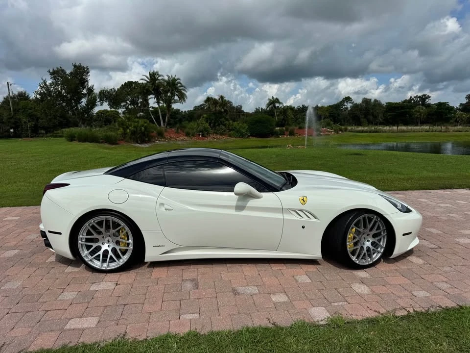 2013 Ferrari California 30 - Image 2 of 17