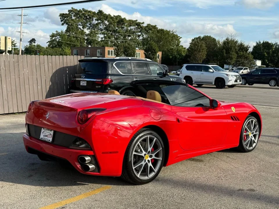 2013 Ferrari California - Image 5 of 12