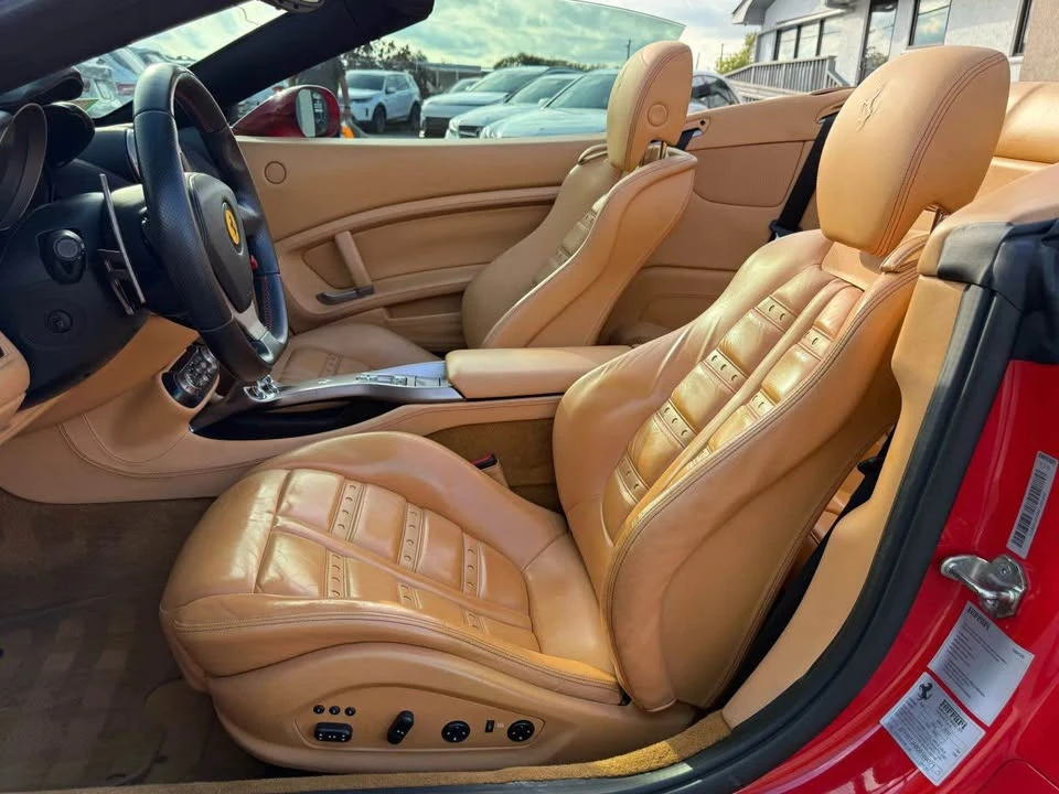 2013 Ferrari California - Image 7 of 12