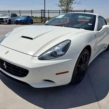 2013 Ferrari California Base RWD Automatic