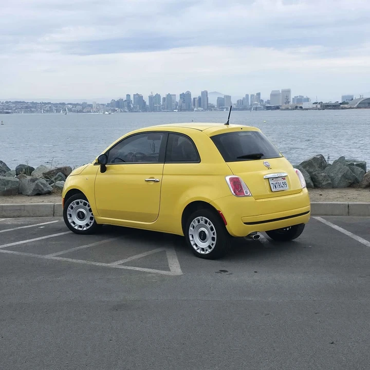 2013 Fiat 500 - Image 9 of 11