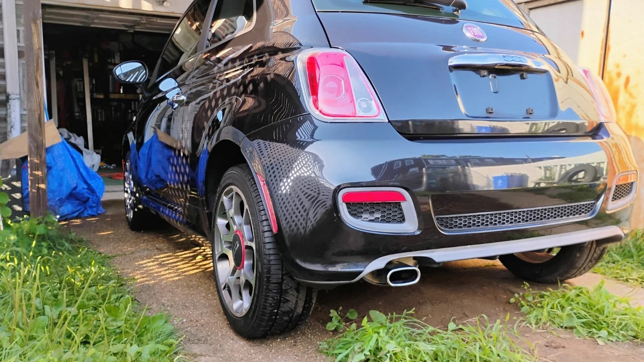 2013 Fiat 500 - Image 10 of 15