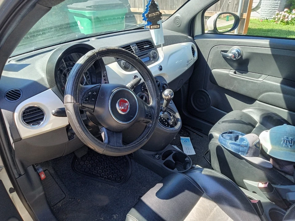 2013 Fiat 500 - Image 2 of 3