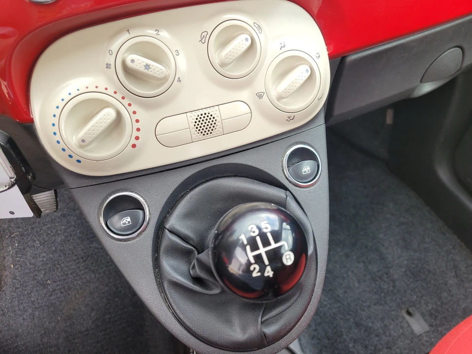 2013 Fiat 500 - Image 28 of 31