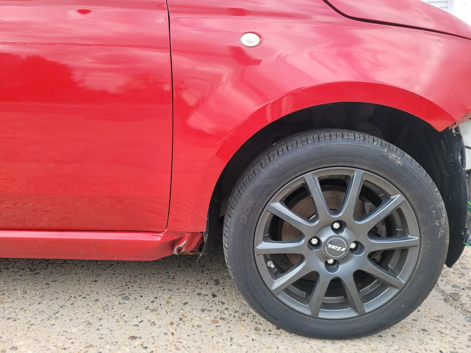 2013 Fiat 500 - Image 16 of 31