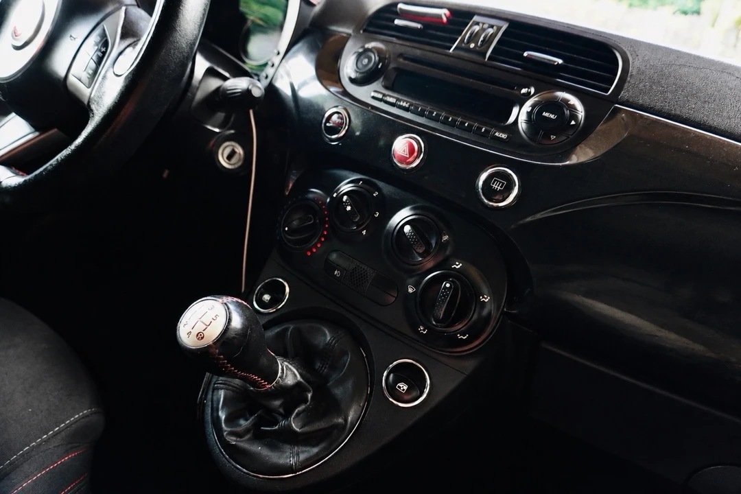 2013 Fiat Abarth 500 - Image 15 of 21