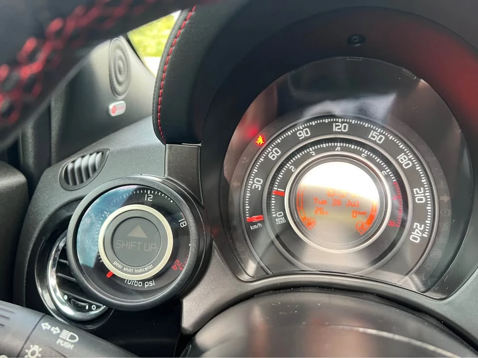 2013 Fiat Abarth 500 - Image 17 of 19