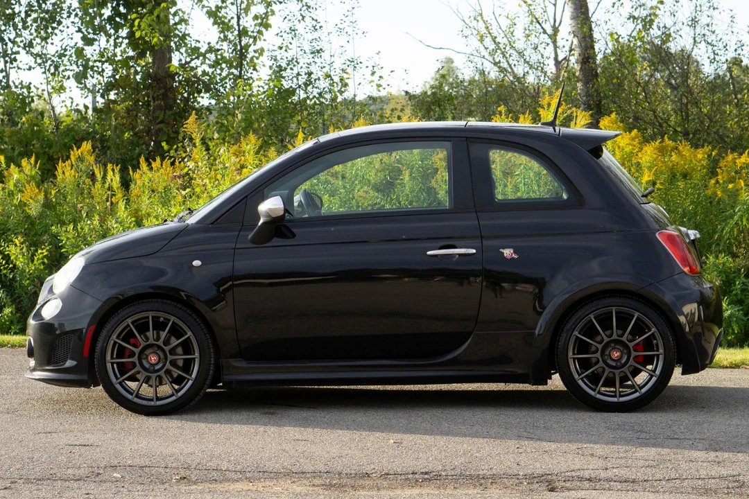 2013 Fiat Abarth 500 - Image 3 of 31