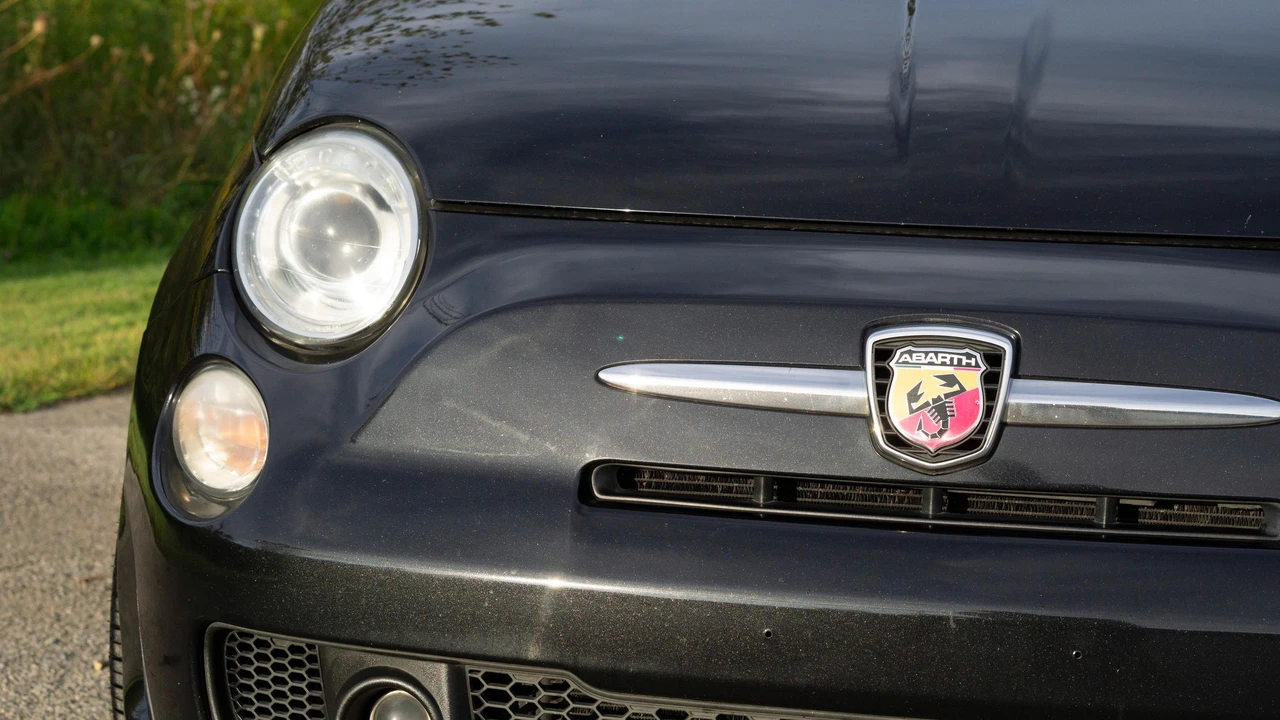 2013 Fiat Abarth 500 - Image 14 of 31