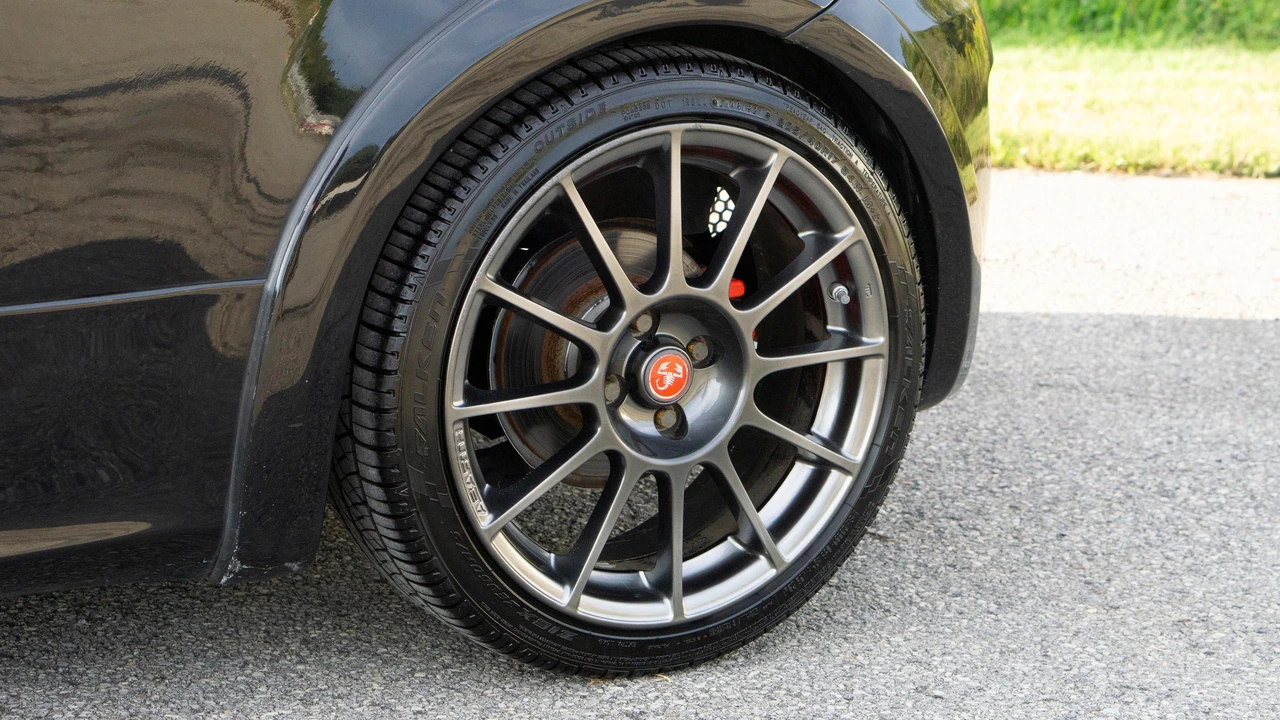 2013 Fiat Abarth 500 - Image 30 of 31