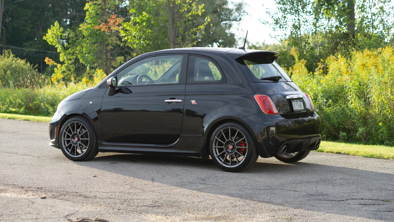 2013 Fiat Abarth 500 - Image 8 of 31
