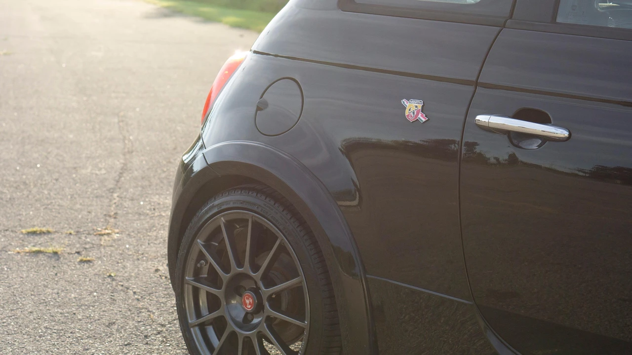 2013 Fiat Abarth 500 - Image 28 of 31