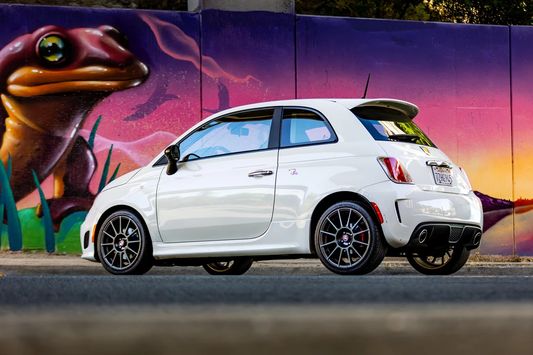 2013 Fiat Abarth 500 - Image 14 of 31