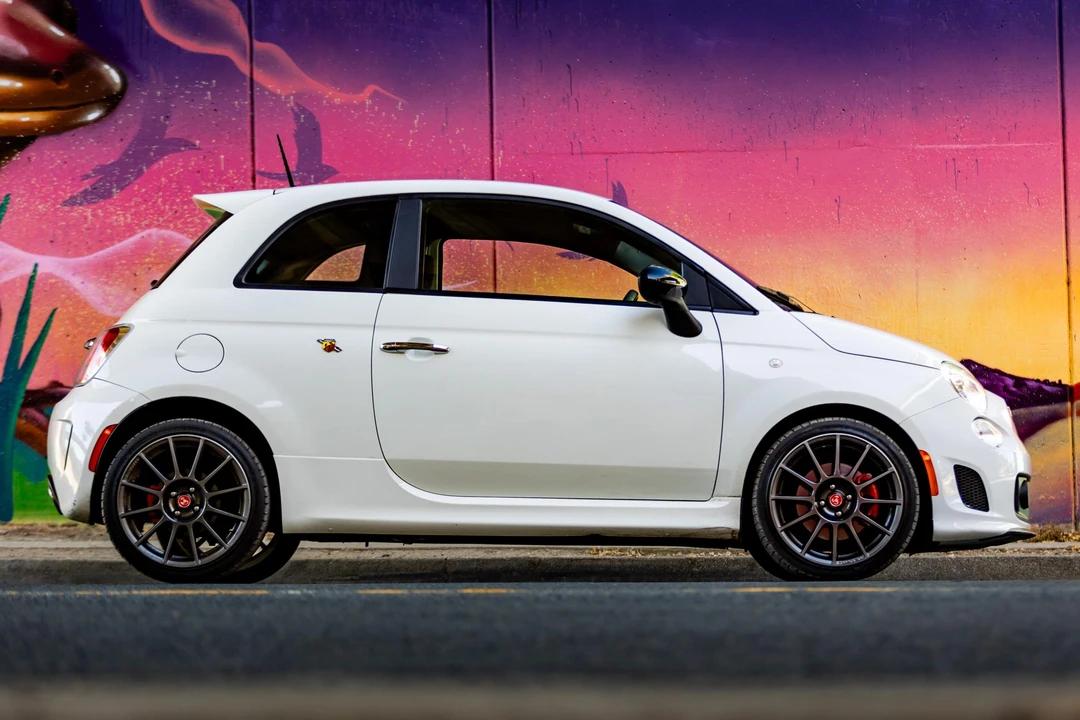 2013 Fiat Abarth 500 - Image 3 of 31
