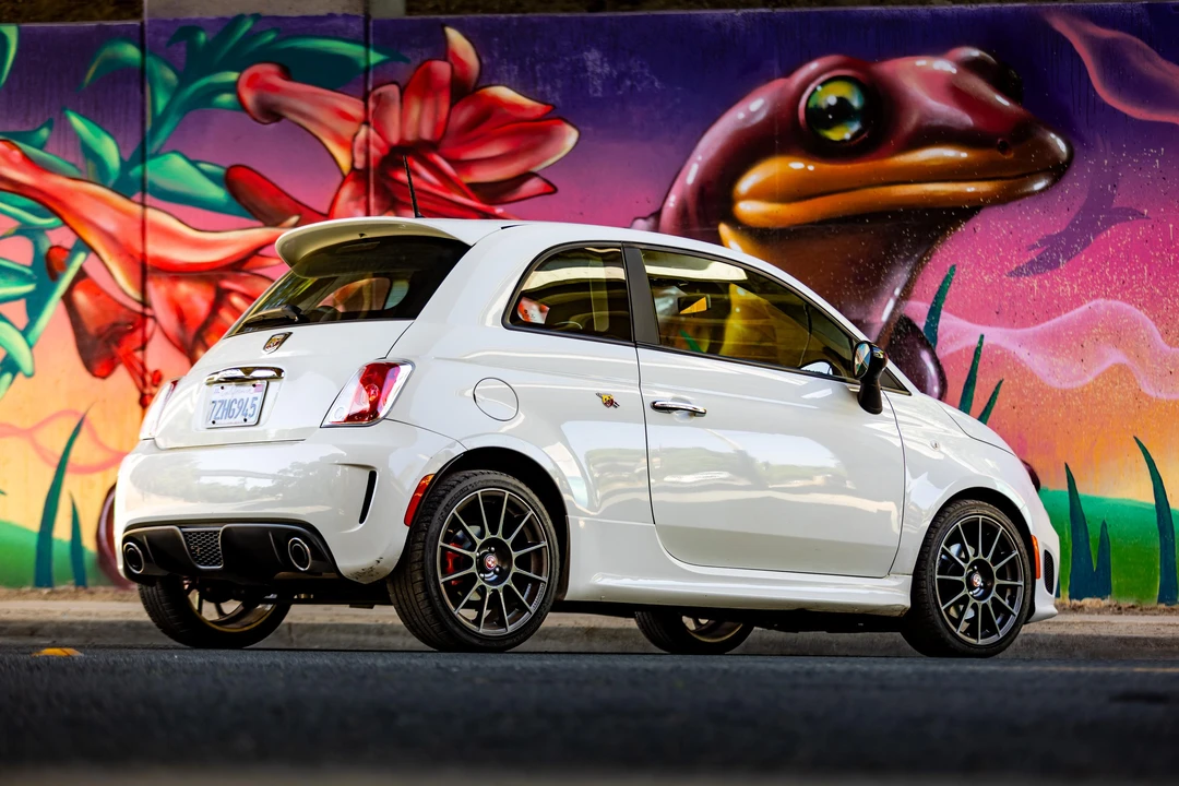 2013 Fiat Abarth 500 - Image 23 of 31