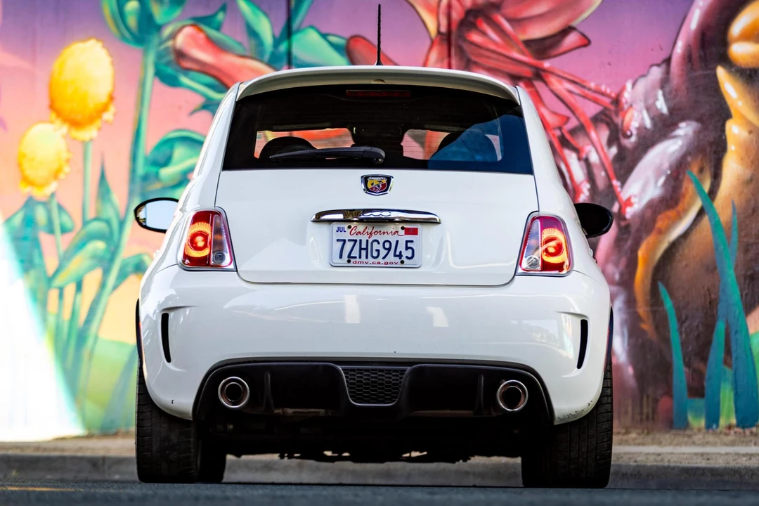 2013 Fiat Abarth 500 - Image 5 of 31