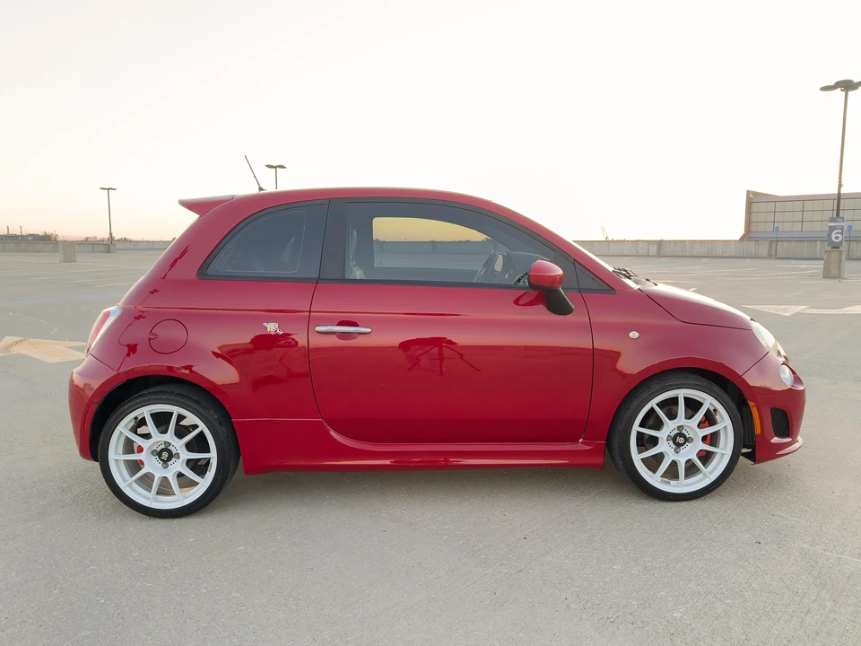 2013 Fiat Abarth 500 - Image 8 of 31
