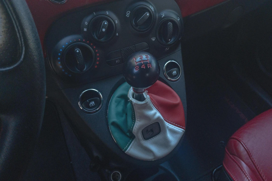 2013 Fiat Abarth 500 - Image 24 of 31