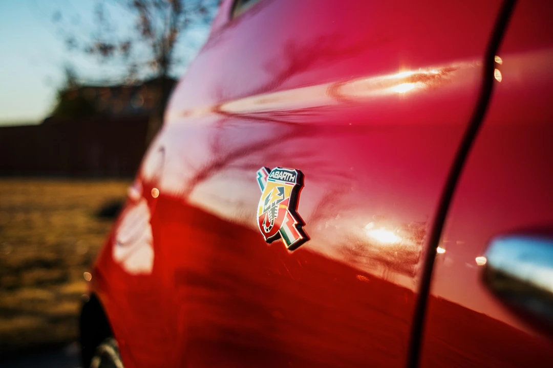2013 Fiat Abarth 500 - Image 22 of 31