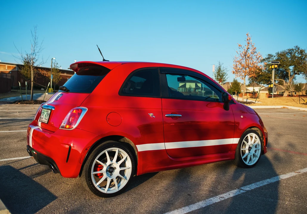 2013 Fiat Abarth 500 - Image 16 of 31